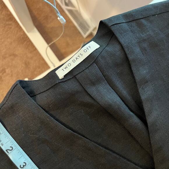 Two Days Off Kaneko Black Linen Button Front Cap Sleeve Midi Dress Size Medium - Picture 9 of 12